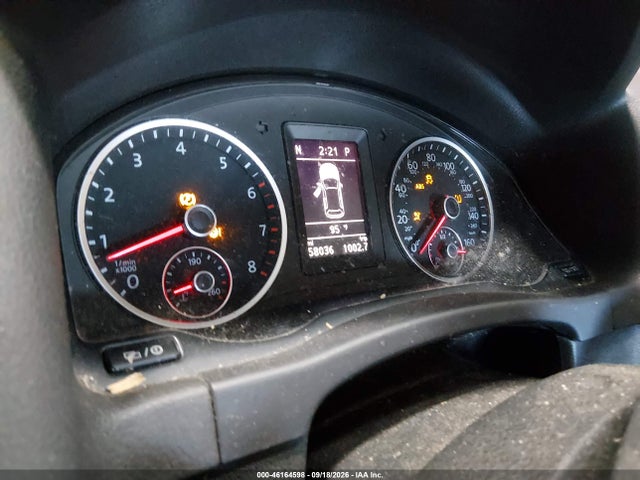 2015 Volkswagen Tiguan S მანქანა იყიდება აუქციონზე, vin: WVGAV7AX0FW607382, აუქციონის ნომერი: 46164598