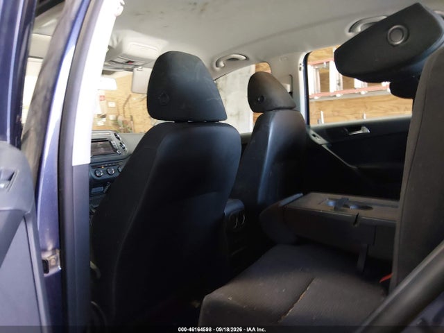 2015 Volkswagen Tiguan S მანქანა იყიდება აუქციონზე, vin: WVGAV7AX0FW607382, აუქციონის ნომერი: 46164598