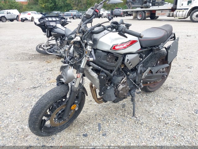 Yamaha XSR700 2019 JYARM21E6KA000885 Image 2