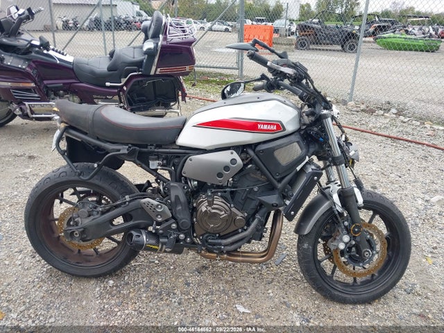 Yamaha XSR700 2019 JYARM21E6KA000885 Image 12