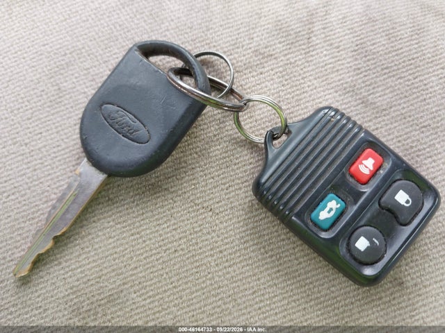 46164733 :رقم المزاد ، 1FAFP53U95A196559 vin ، 2005 Ford Taurus Se مزاد بيع