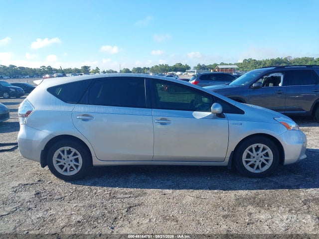 Продаж на аукціоні авто 2014 Toyota Prius V Three, vin: JTDZN3EU1E3298361, номер лоту: 46164751