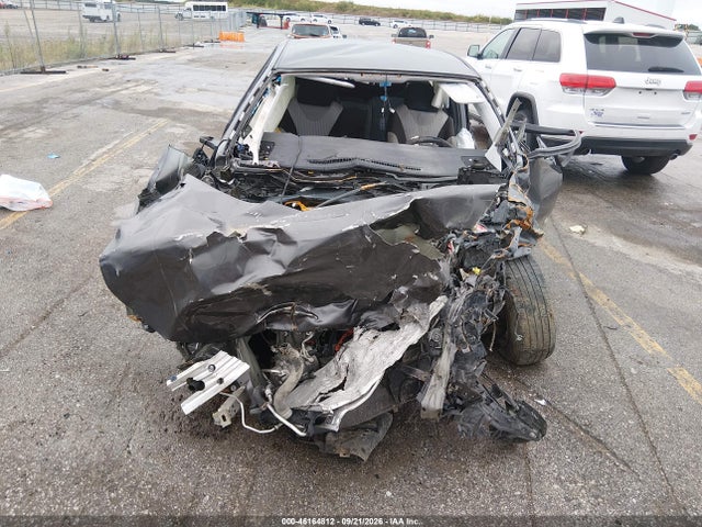 46164812 :رقم المزاد ، JTDKARFU2J3551955 vin ، 2018 Toyota Prius Three مزاد بيع