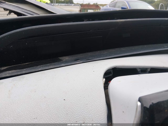 46164812 :رقم المزاد ، JTDKARFU2J3551955 vin ، 2018 Toyota Prius Three مزاد بيع