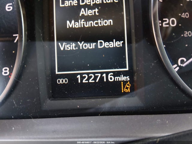2017 Toyota Rav4 Le მანქანა იყიდება აუქციონზე, vin: JTMZFREV8HJ127518, აუქციონის ნომერი: 46164817