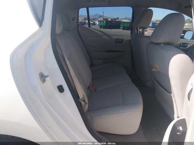 Nissan LEAF SV 2017 1N4BZ0CP9HC305388 Image 8