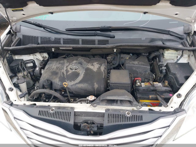 Продаж на аукціоні авто 2017 Toyota Sienna Xle 8 Passenger, vin: 5TDYZ3DC2HS824458, номер лоту: 46164920