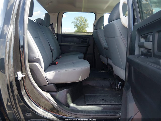 46164930 :رقم المزاد ، 3C6TR5CT3JG295282 vin ، 2018 Ram 2500 Tradesman  4x4 6'4 Box مزاد بيع