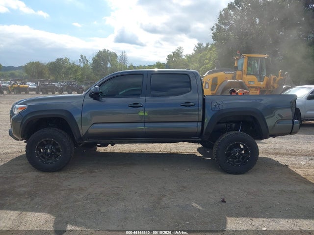 2017 Toyota Tacoma Sr V6 მანქანა იყიდება აუქციონზე, vin: 3TMCZ5AN7HM066158, აუქციონის ნომერი: 46164940