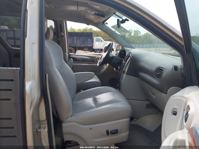 Продажа на аукционе авто 2005 Chrysler Town & Country Limited, vin: 2C8GP64L75R251675, номер лота: 46165032