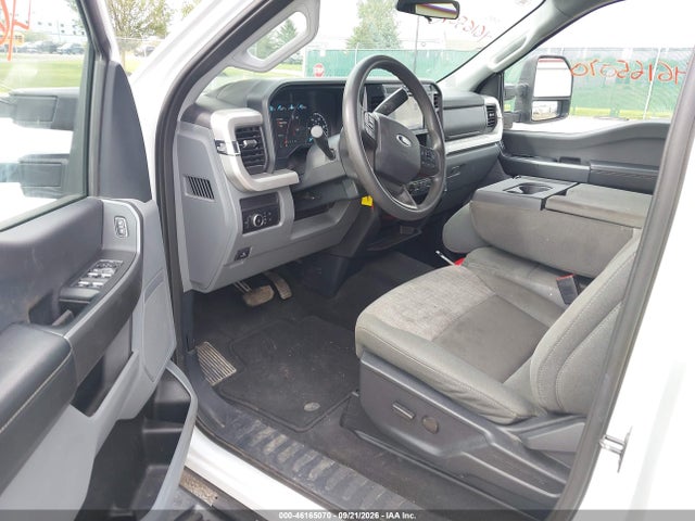 46165070 :رقم المزاد ، 1FT8W3BT8SED73335 vin ، 2025 Ford F-350 Xlt مزاد بيع