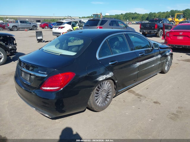 46165153 :رقم المزاد ، 55SWF4KB3FU041620 vin ، 2015 Mercedes-benz C 300 Luxury 4matic مزاد بيع