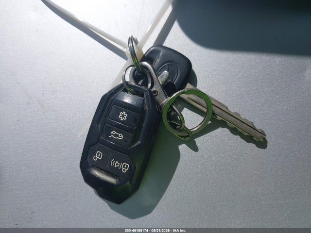 46165174 :رقم المزاد ، 1NXBR32E83Z157972 vin ، 2003 Toyota Corolla S مزاد بيع
