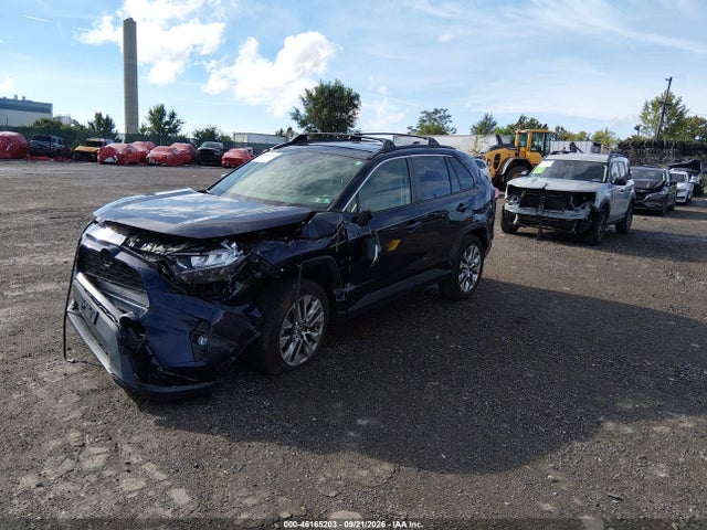 Продаж на аукціоні авто 2019 Toyota Rav4 Xle Premium, vin: JTMA1RFVXKD003024, номер лоту: 46165203