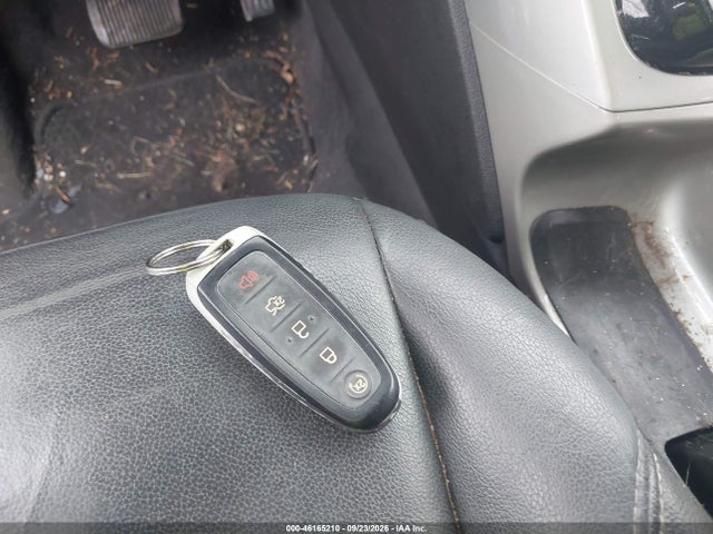 2015 Ford C-max Energi Sel მანქანა იყიდება აუქციონზე, vin: 1FADP5CU6FL106703, აუქციონის ნომერი: 46165210