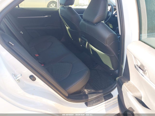 Продажа на аукционе авто 2022 Toyota Camry Xse Hybrid, vin: 4T1K31AK4NU043144, номер лота: 46165261