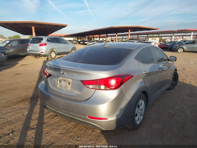 Hyundai ELANTRA SE 2016 5NPDH4AEXGH708281 Image 4