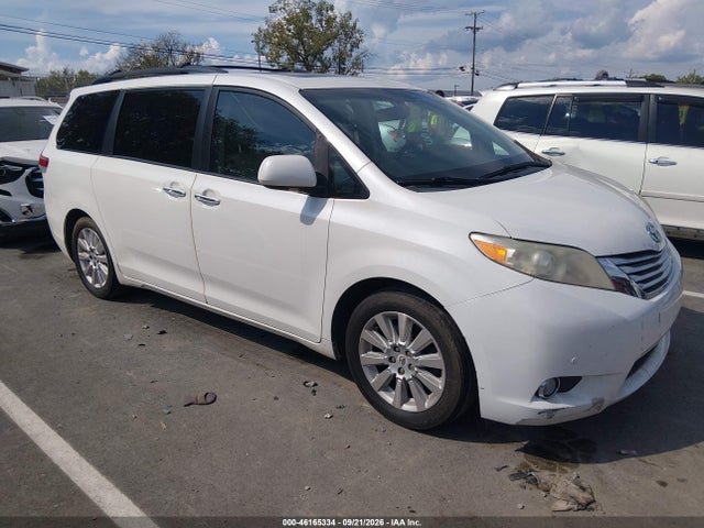 46165334 :رقم المزاد ، 5TDYK3DC6BS116550 vin ، 2011 Toyota Sienna Ltd مزاد بيع