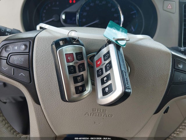 46165334 :رقم المزاد ، 5TDYK3DC6BS116550 vin ، 2011 Toyota Sienna Ltd مزاد بيع