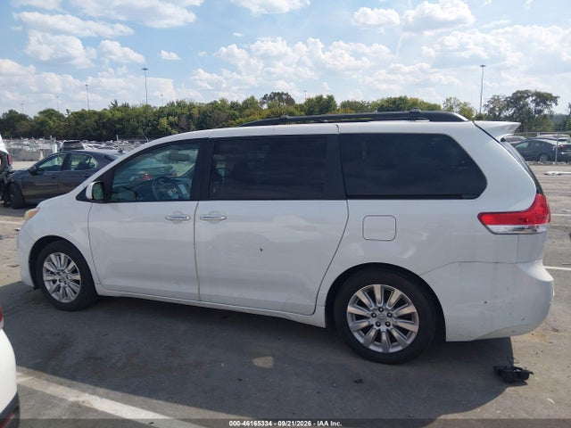 46165334 :رقم المزاد ، 5TDYK3DC6BS116550 vin ، 2011 Toyota Sienna Ltd مزاد بيع