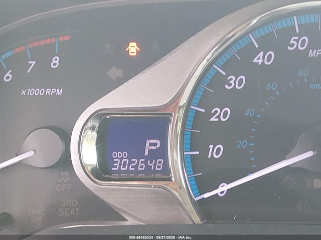 46165334 :رقم المزاد ، 5TDYK3DC6BS116550 vin ، 2011 Toyota Sienna Ltd مزاد بيع