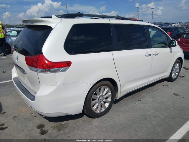 46165334 :رقم المزاد ، 5TDYK3DC6BS116550 vin ، 2011 Toyota Sienna Ltd مزاد بيع