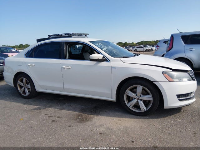 2014 Volkswagen Passat 1.8t Wolfsburg Edition მანქანა იყიდება აუქციონზე, vin: 1VWAT7A34EC037438, აუქციონის ნომერი: 46165548