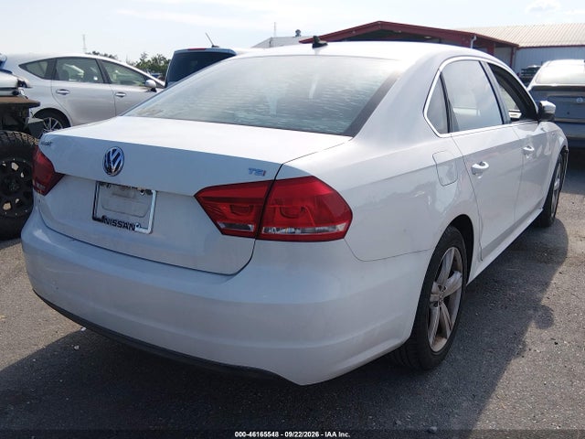 2014 Volkswagen Passat 1.8t Wolfsburg Edition მანქანა იყიდება აუქციონზე, vin: 1VWAT7A34EC037438, აუქციონის ნომერი: 46165548