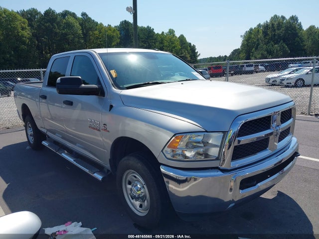 46165565 :رقم المزاد ، 3C6UR4CLXEG173362 vin ، 2014 Ram 2500 Tradesman مزاد بيع
