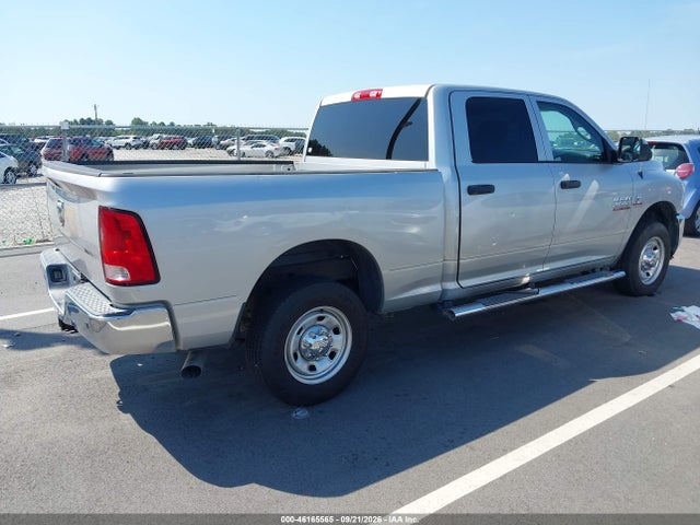 46165565 :رقم المزاد ، 3C6UR4CLXEG173362 vin ، 2014 Ram 2500 Tradesman مزاد بيع