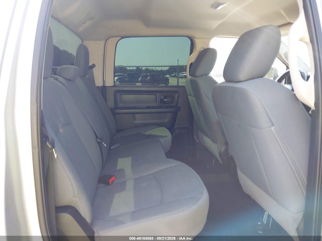 46165565 :رقم المزاد ، 3C6UR4CLXEG173362 vin ، 2014 Ram 2500 Tradesman مزاد بيع