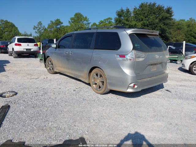 46165724 :رقم المزاد ، 5TDXK3DC6BS154064 vin ، 2011 Toyota Sienna Se مزاد بيع