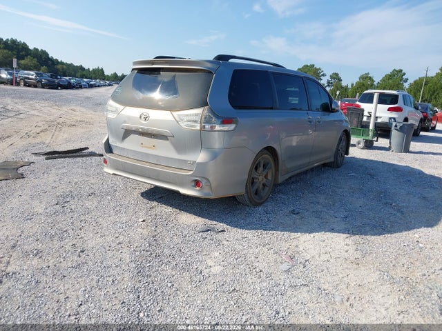 46165724 :رقم المزاد ، 5TDXK3DC6BS154064 vin ، 2011 Toyota Sienna Se مزاد بيع
