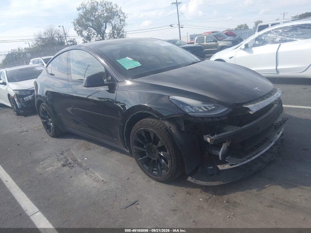 46165896 :رقم المزاد ، 5YJYGAEE1MF304101 vin ، 2021 Tesla Model Y Long Range Dual Motor All-wheel Drive مزاد بيع