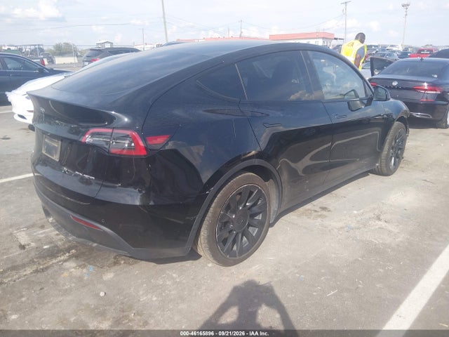 46165896 :رقم المزاد ، 5YJYGAEE1MF304101 vin ، 2021 Tesla Model Y Long Range Dual Motor All-wheel Drive مزاد بيع