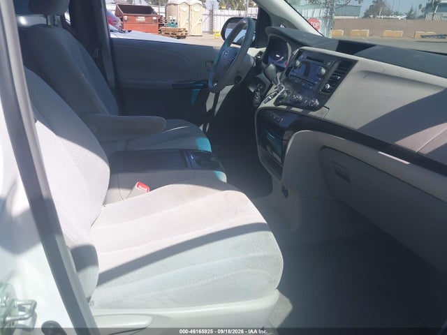 Aukcja sprzedaży 2011 Toyota Sienna Le V6, vin: 5TDKK3DC0BS032679, numer aukcji: 46165925
