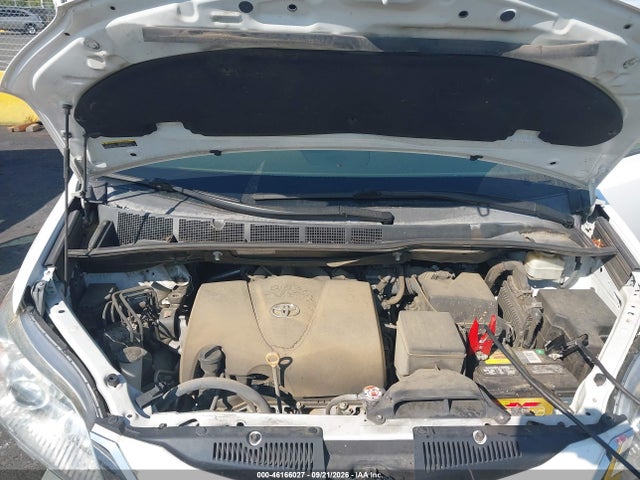 Продаж на аукціоні авто 2017 Toyota Sienna Le 8 Passenger, vin: 5TDKZ3DC1HS874998, номер лоту: 46166027