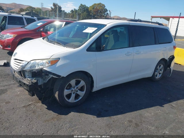 Продаж на аукціоні авто 2017 Toyota Sienna Le 8 Passenger, vin: 5TDKZ3DC1HS874998, номер лоту: 46166027