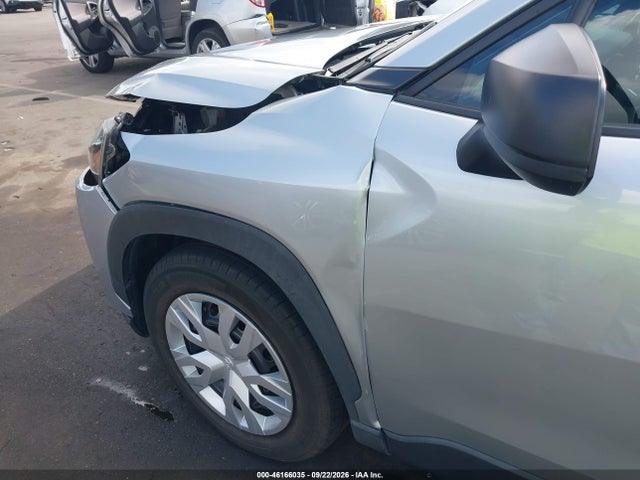 46166035 :رقم المزاد ، 7MUAAAAG9NV011317 vin ، 2022 Toyota Corolla Cross L مزاد بيع
