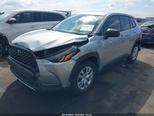 46166035 :رقم المزاد ، 7MUAAAAG9NV011317 vin ، 2022 Toyota Corolla Cross L مزاد بيع