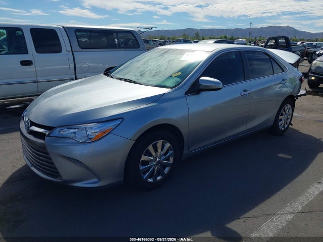 Toyota CAMRY LE 2015 4T1BF1FK0FU007954 Image 2