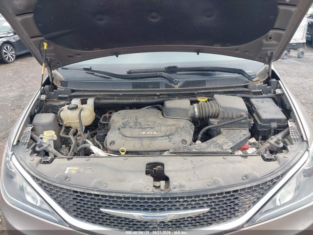 Продаж на аукціоні авто 2018 Chrysler Pacifica Touring L, vin: 2C4RC1BG8JR123583, номер лоту: 46166128