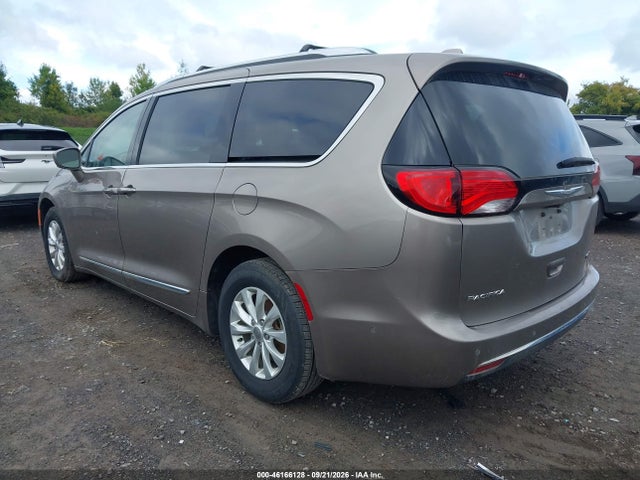 Продаж на аукціоні авто 2018 Chrysler Pacifica Touring L, vin: 2C4RC1BG8JR123583, номер лоту: 46166128
