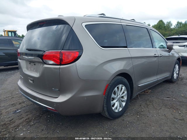 Продаж на аукціоні авто 2018 Chrysler Pacifica Touring L, vin: 2C4RC1BG8JR123583, номер лоту: 46166128