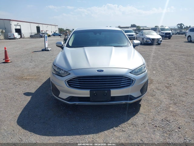 2019 Ford Fusion Hybrid Se მანქანა იყიდება აუქციონზე, vin: 3FA6P0LU2KR275334, აუქციონის ნომერი: 46166188