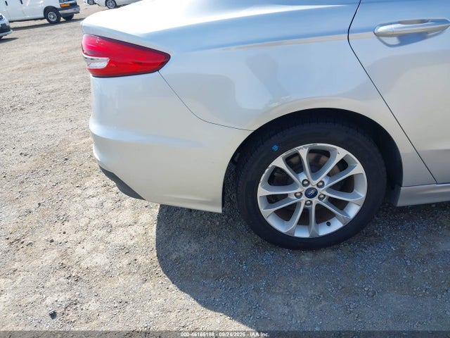 2019 Ford Fusion Hybrid Se მანქანა იყიდება აუქციონზე, vin: 3FA6P0LU2KR275334, აუქციონის ნომერი: 46166188