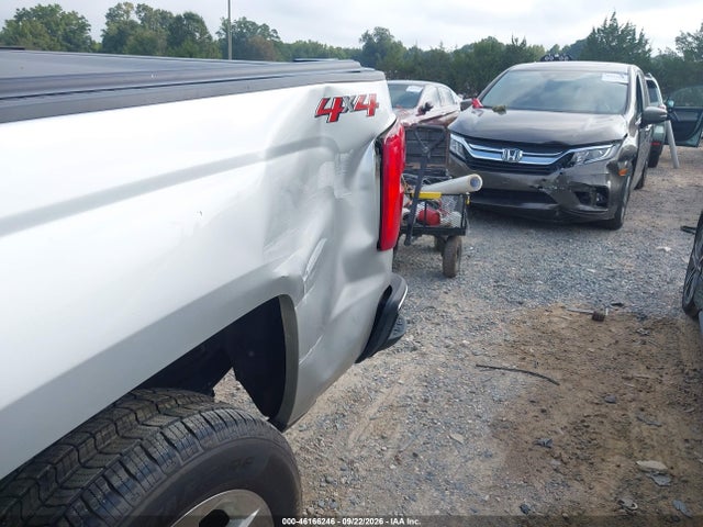 46166246 :رقم المزاد ، 3GCUKSEJ1JG119746 vin ، 2018 Chevrolet Silverado 1500 1lz مزاد بيع