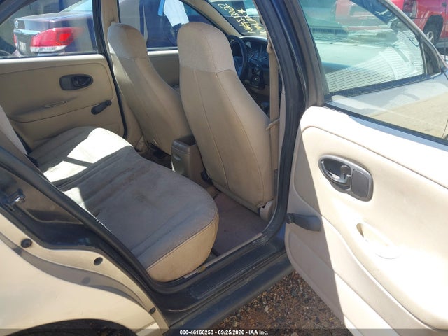2001 Saturn Sl1 მანქანა იყიდება აუქციონზე, vin: 1G8ZH52871Z273055, აუქციონის ნომერი: 46166250