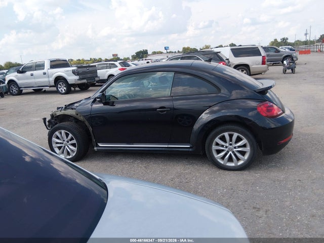 46166347 :رقم المزاد ، 3VWF17AT9HM628430 vin ، 2017 Volkswagen Beetle #pinkbeetle/1.8t Classic/1.8t S مزاد بيع