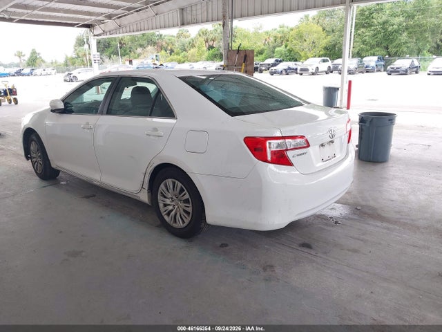 46166354 :رقم المزاد ، 4T1BF1FK2DU231997 vin ، 2013 Toyota Camry Le مزاد بيع